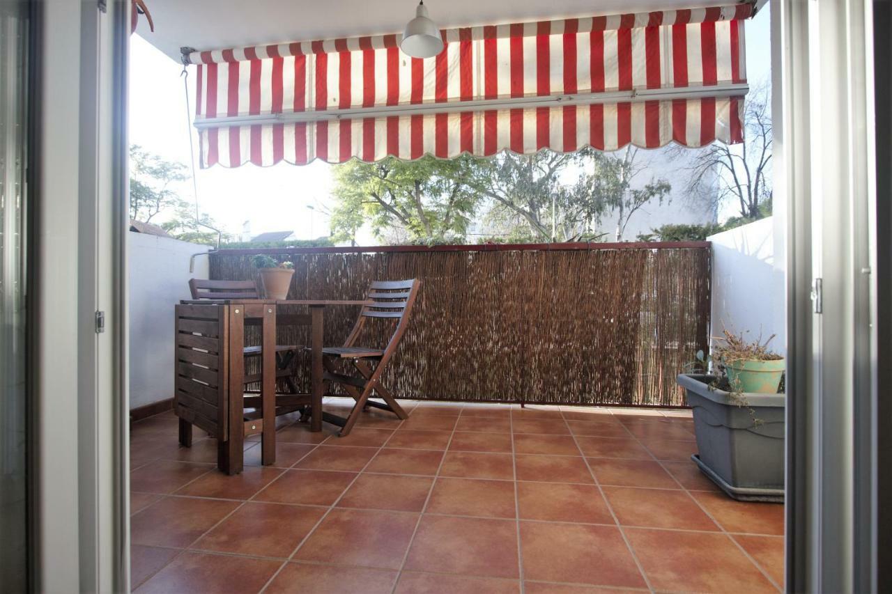 Bonito Apart. Con Parking Y Piscina Mairena del Aljarafe Exterior foto